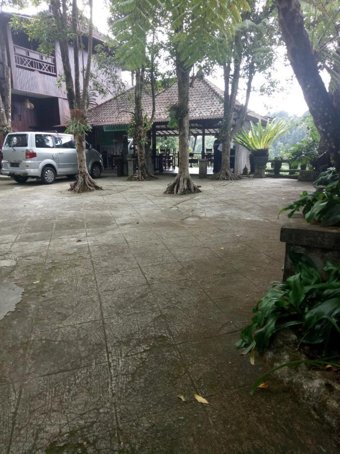 Bintang Munduk Hotel Exterior foto